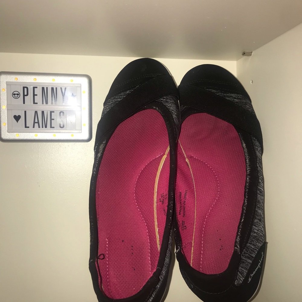 Sporty flats.